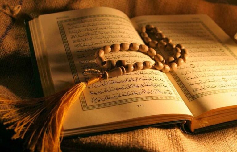 Kewajiban menutup aurat wanita dalam Al-Qur'an